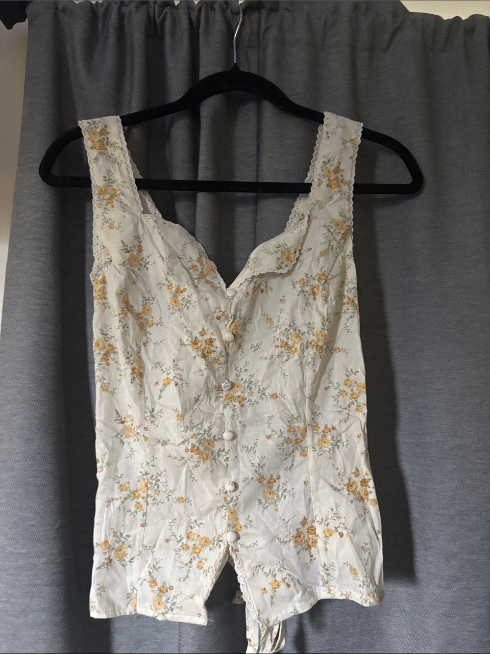 Cream Floral Button-Front Camisole Tank Top